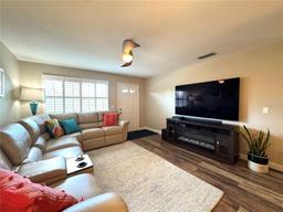 Picture of 6070 80Th Street N Unit 311, St Petersburg, FL 33709