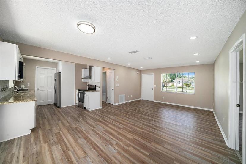 Picture of 9526 Bayside Court, Spring Hill FL 34608