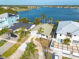 Picture of 3410 Overlook Drive Ne, St Petersburg, FL 33703