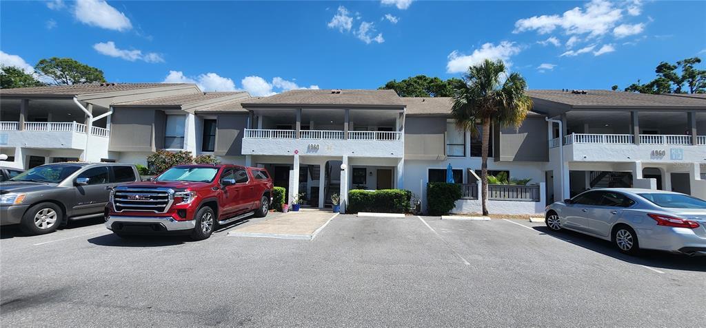 Picture of 1960 Lakewood Club Dr S Unit 2-F, St Petersburg, FL 33712