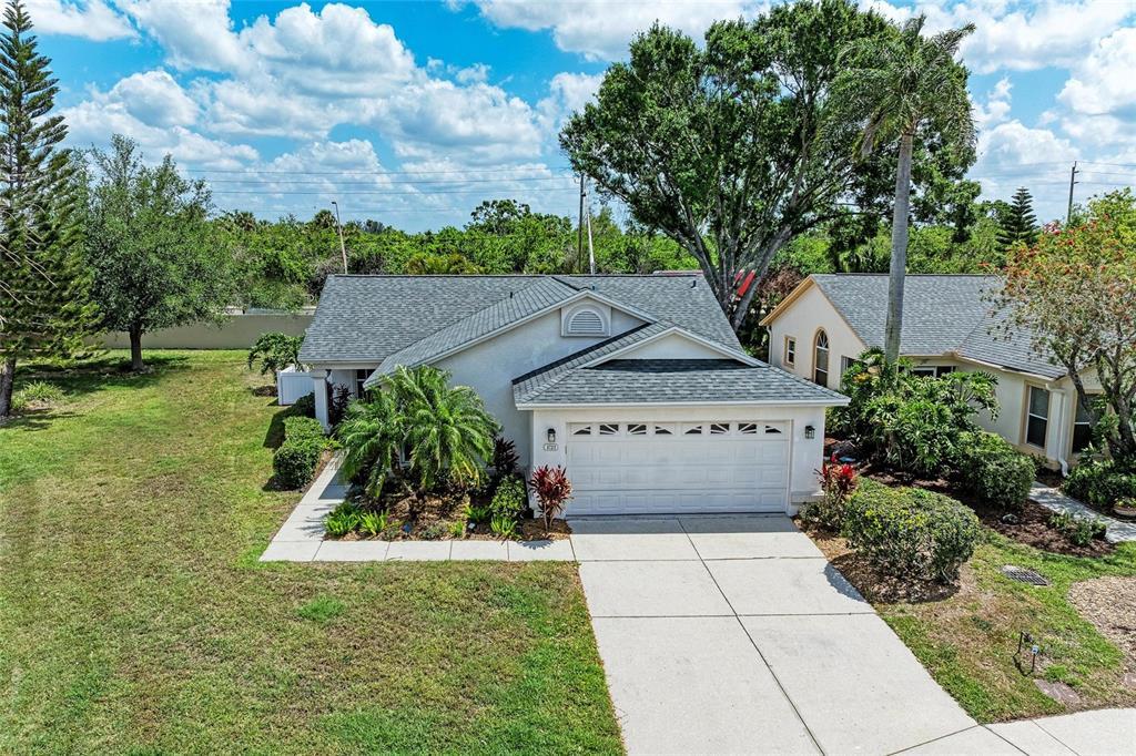 Picture of 4723 Raintree Street Circle E, Bradenton, FL 34203