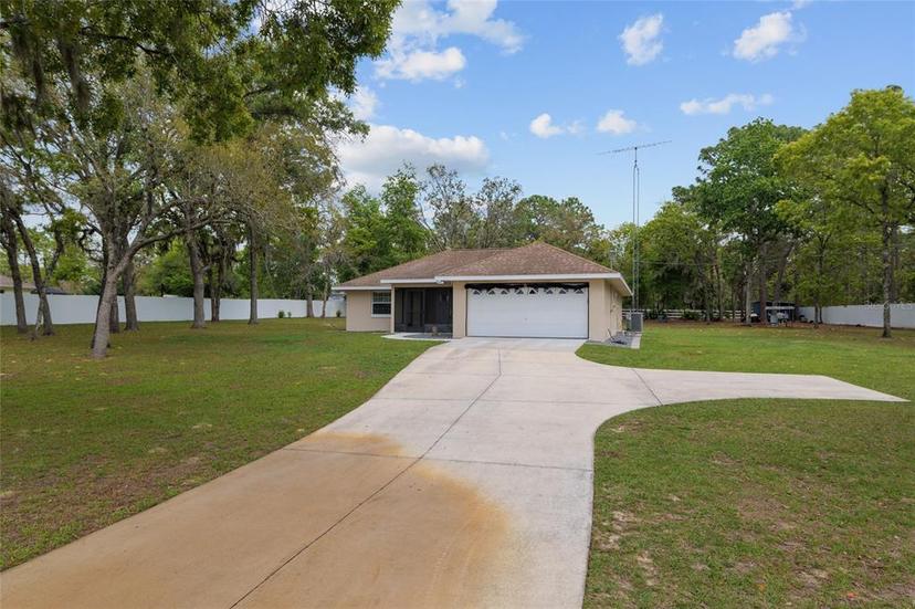Picture of 8055 SW 140Th Avenue, Dunnellon FL 34432