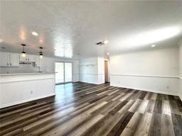 Picture of 2600 Mohegan Road, Venice, FL 34293