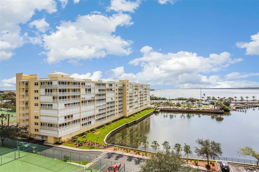 Picture of 134 Starboard Lane Unit 408, Merritt Island FL 32953