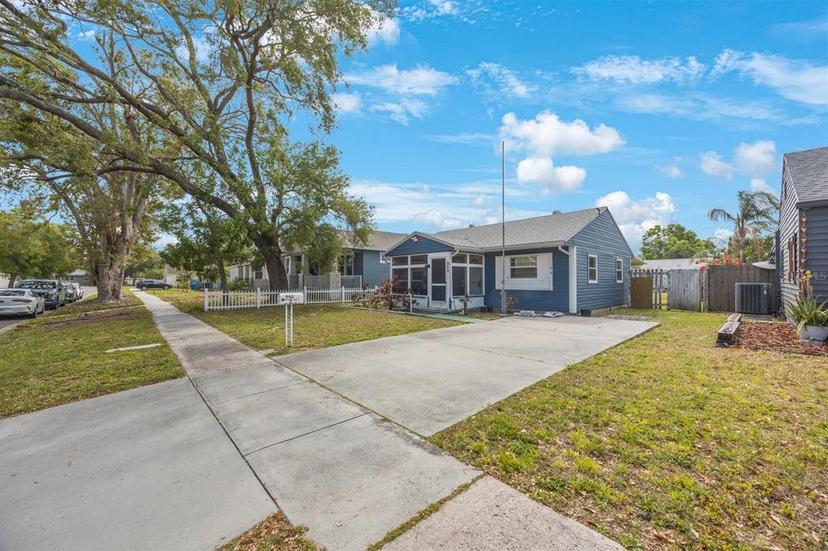 Picture of 940 57Th Avenue N, St Petersburg FL 33703