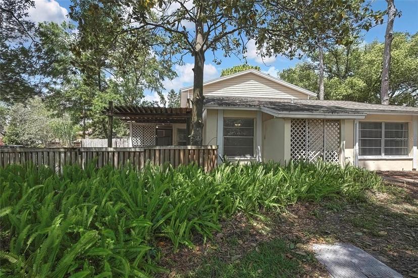 Picture of 14629 Lake Forest Drive, Lutz FL 33559