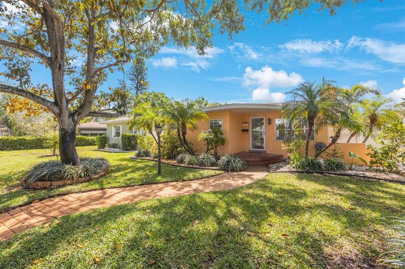 Picture of 110 27Th Avenue Ne, St Petersburg FL 33704