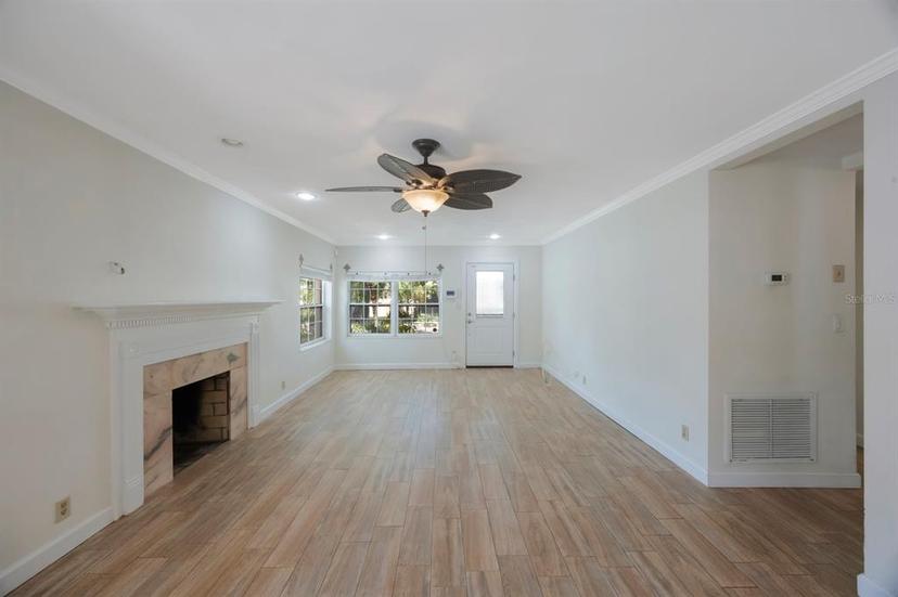 Picture of 110 27Th Avenue Ne, St Petersburg FL 33704