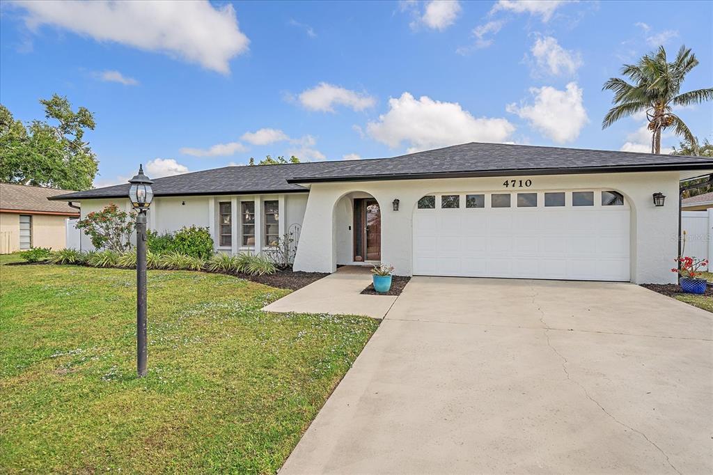 Picture of 4710 Thomas Hoby Place, Sarasota, FL 34241