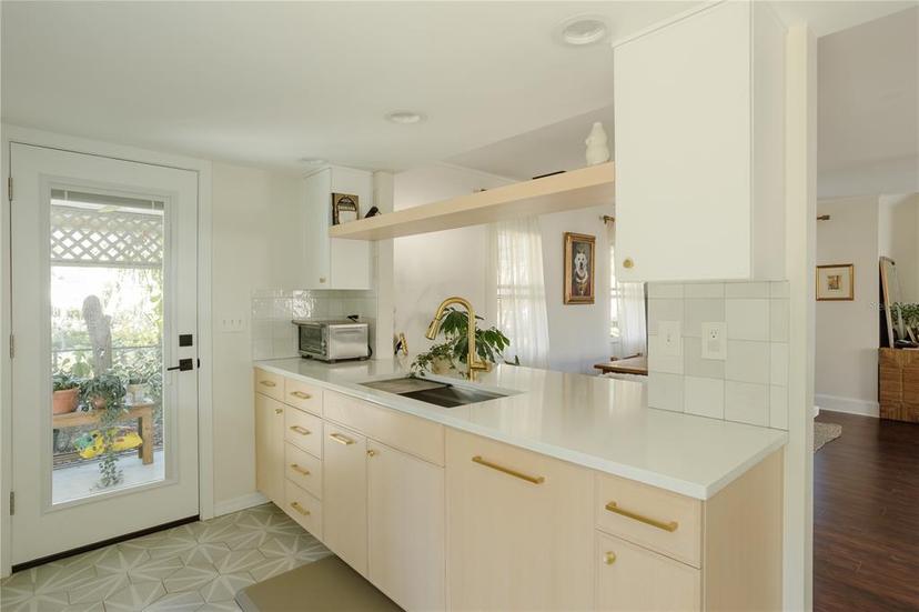 Picture of 2337 Ixora Avenue, Sarasota FL 34234
