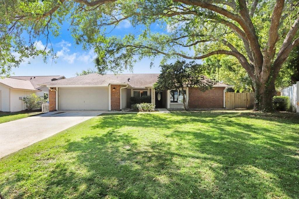 Picture of 2558 Arborwood Drive, Valrico, FL 33596