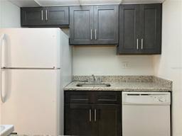Picture of 925 W Oak Ridge Rd # A, Orlando, FL 32809