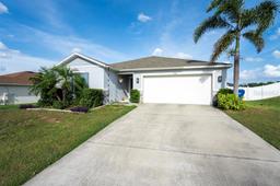 Picture of 2256 Gladiolus Lane, Mascotte, FL 34753