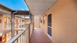 Picture of 1330 Glen Oaks Drive E Unit 374D, Sarasota, FL 34232