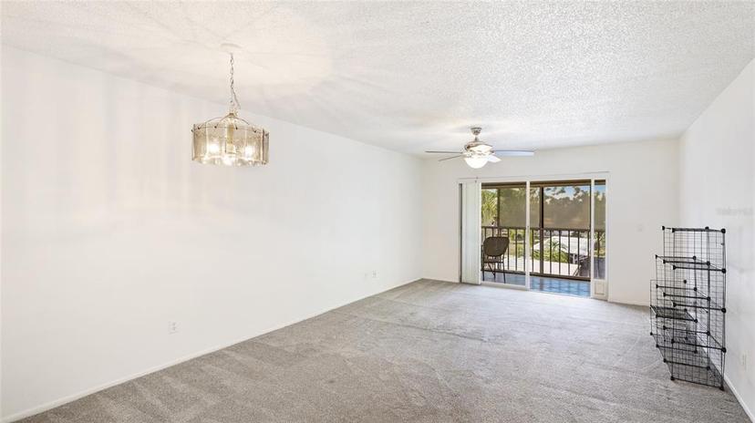 Picture of 1330 Glen Oaks Drive E Unit 374D, Sarasota FL 34232