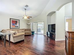 Picture of 6812 Guilford Bridge Drive, Apollo Beach, FL 33572