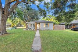 Picture of 2001 E Idlewild Avenue, Tampa, FL 33610
