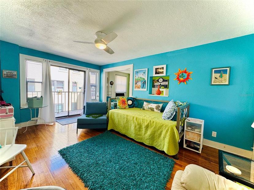 Picture of 130 4Th Avenue N Unit 608, St Petersburg FL 33701