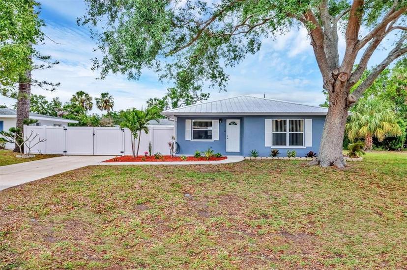 Picture of 2715 52Nd Avenue Terrace W, Bradenton FL 34207