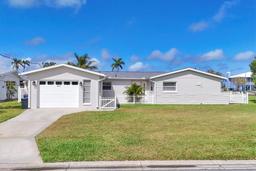 Picture of 4911 Commonwealth Road, Palmetto, FL 34221