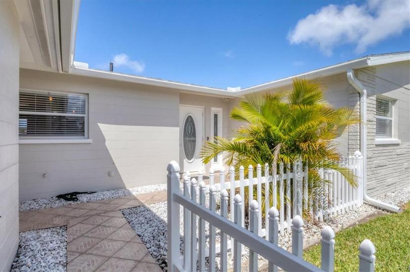 Picture of 4911 Commonwealth Road, Palmetto FL 34221