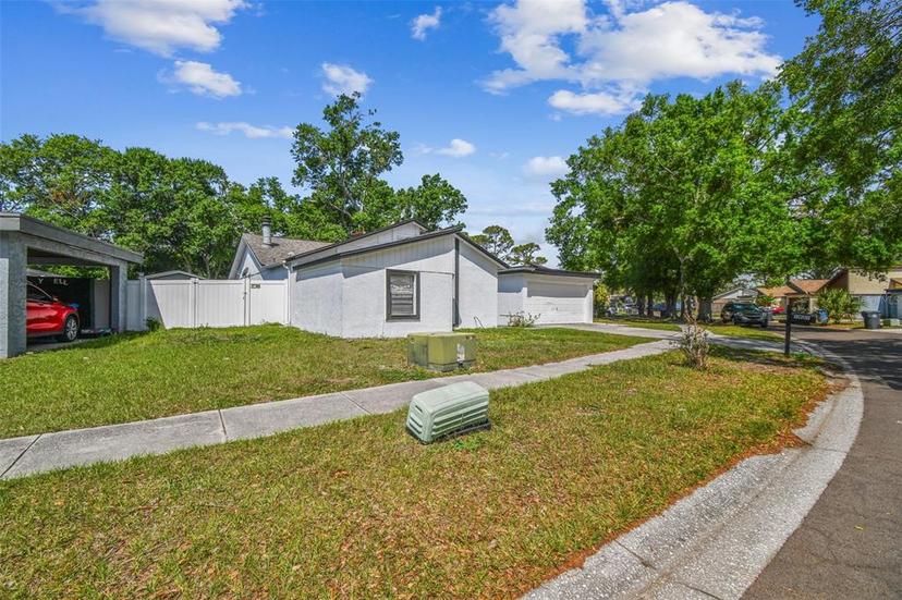 Picture of 1927 Gregory Drive, Tampa FL 33613