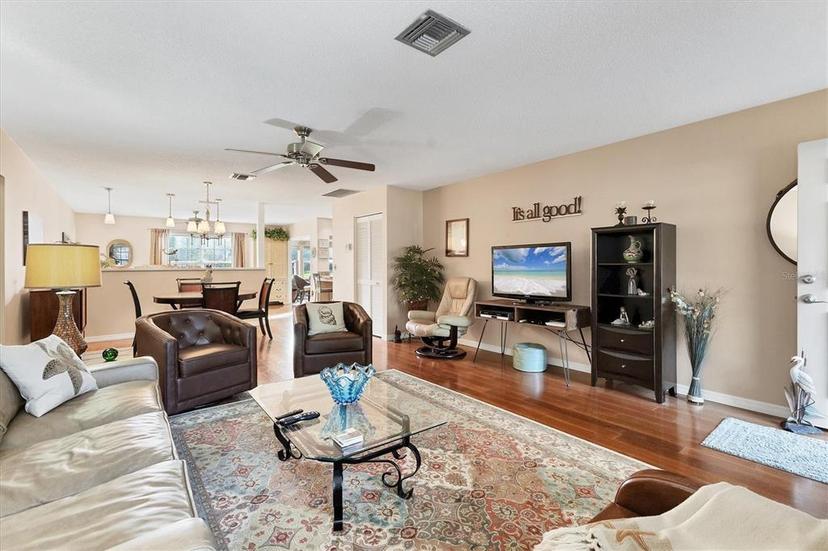 Picture of 3960 Oakhurst Boulevard Unit 3106, Sarasota FL 34233