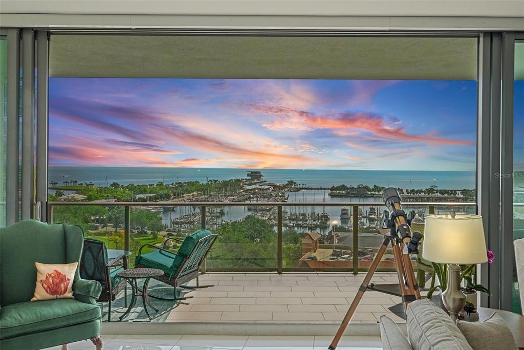 Picture of 100 1St Avenue N Unit 1005, St Petersburg, FL 33701