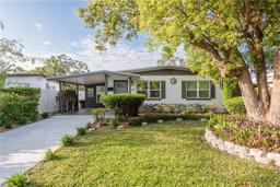 Picture of 438 39Th Avenue N, St Petersburg, FL 33703