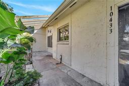 Picture of 10433 Montpelier Circle, Orlando, FL 32821