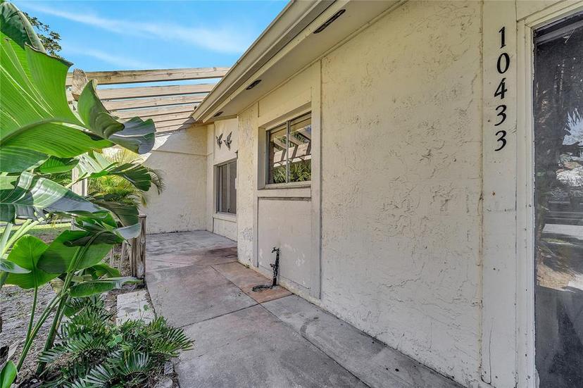 Picture of 10433 Montpelier Circle, Orlando FL 32821