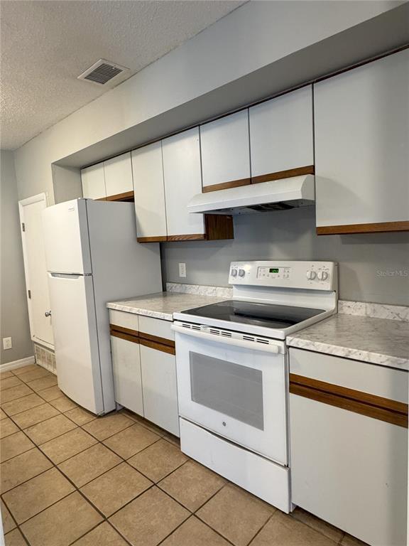 Picture of 4706 Sutton Terrace Unit 111A2, Orlando FL 32811