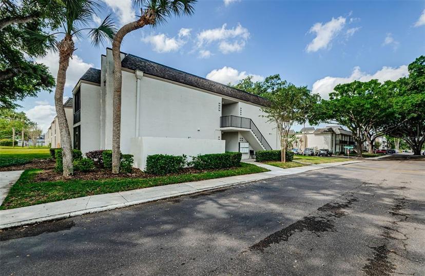 Picture of 801 Russell Lane Unit 255, Brandon FL 33510