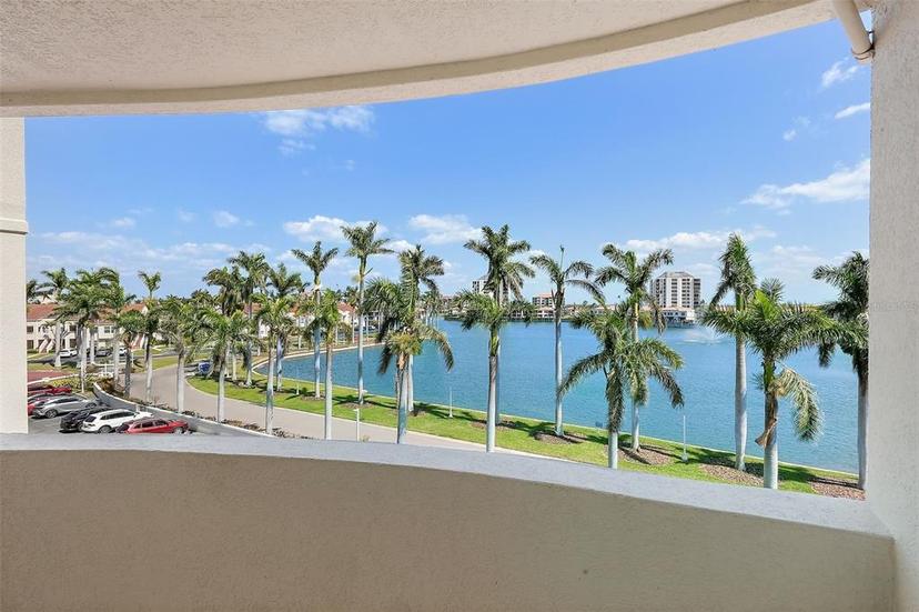 Picture of 6061 Bahia Del Mar Circle Unit 447, St Petersburg FL 33715