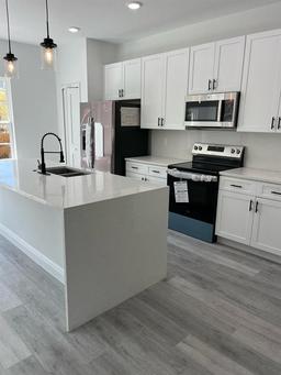 Picture of 920 W Ludlum Street, Dunnellon, FL 34434