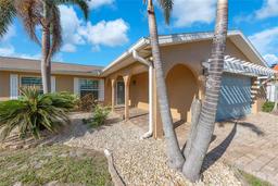 Picture of 1012 Spindle Palm Way, Apollo Beach, FL 33572
