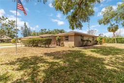 Picture of 3600 Aster Drive, Sarasota, FL 34233