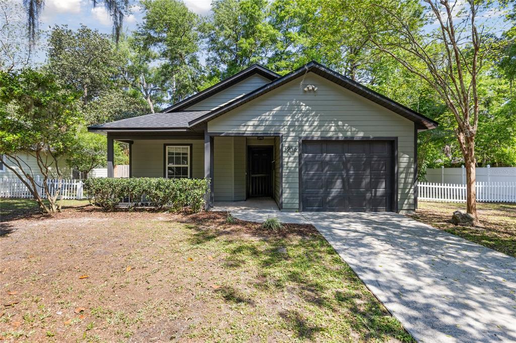 Picture of 1906 NW 31St Avenue, Gainesville, FL 32605