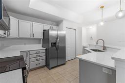 Picture of 1906 NW 31St Avenue, Gainesville, FL 32605