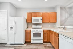 Picture of 10407 Westpark Preserve Boulevard, Tampa, FL 33625