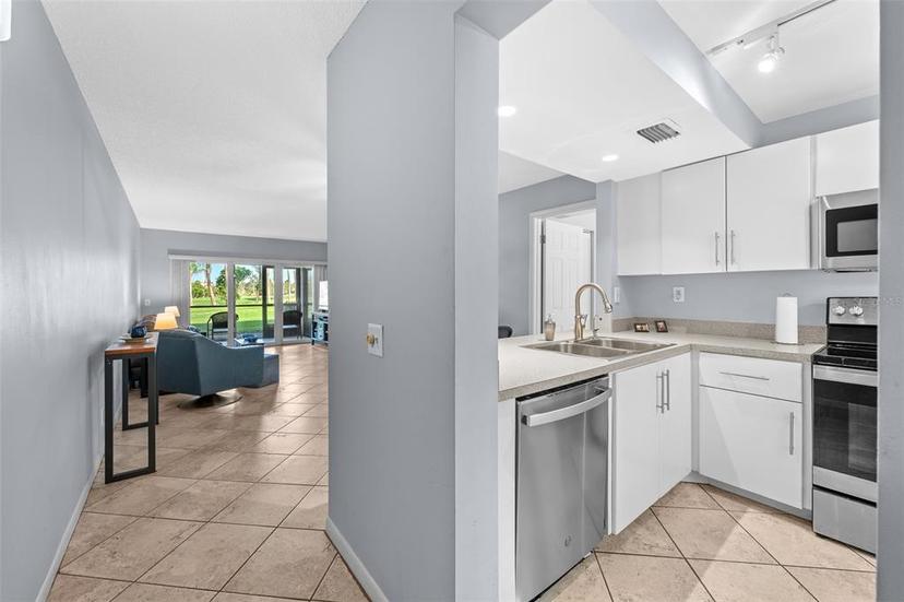 Picture of 6269 Palma Del Mar Boulevard S Unit 112, St Petersburg FL 33715