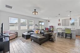 Picture of 9392 Revere Avenue, Leesburg, FL 34788