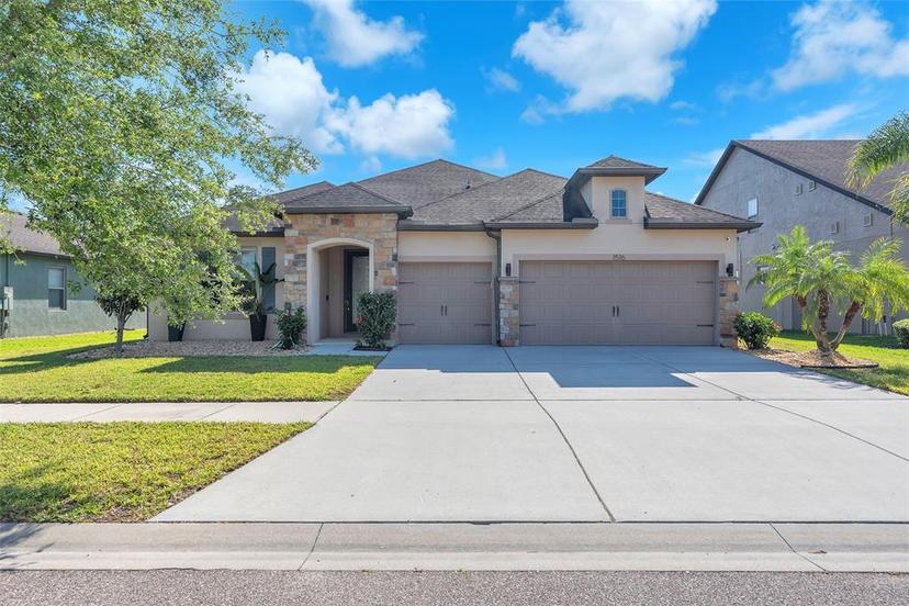 Picture of 1516 Glen Alpine Place, Valrico FL 33594