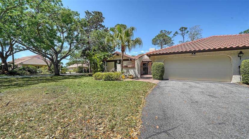 Picture of 5458 Golf Pointe Drive, Sarasota FL 34243