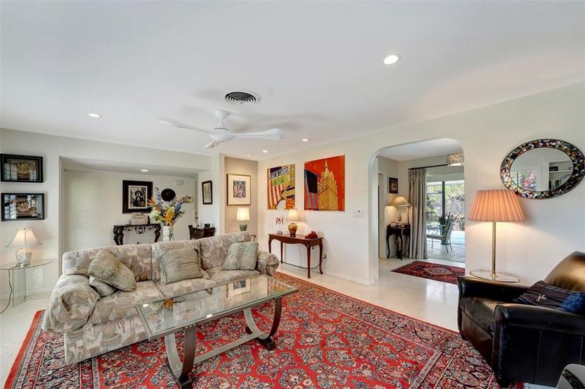 Picture of 405 Park Boulevard N, Venice FL 34285
