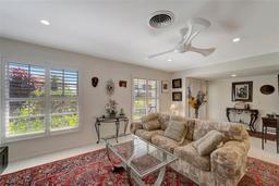 Picture of 405 Park Boulevard N, Venice, FL 34285
