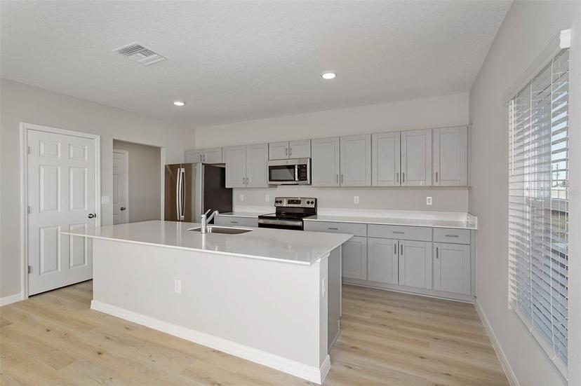 Picture of 13014 Wellspring Drive, Lithia FL 33547