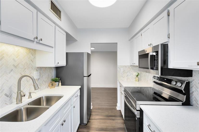 Picture of 1140 S Orlando Avenue Unit E-1, Maitland FL 32751