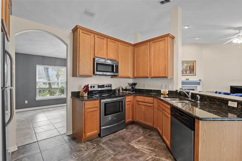 Picture of 817 Benton Lake Drive S, Deland FL 32724
