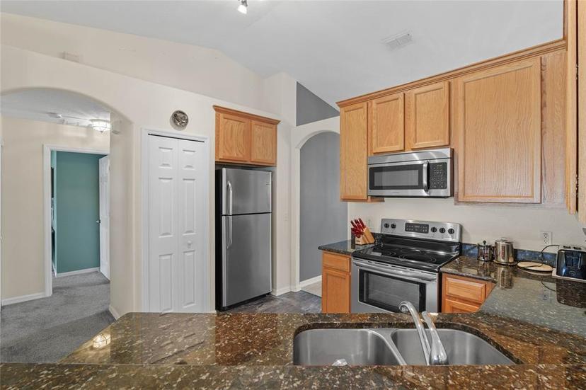 Picture of 817 Benton Lake Drive S, Deland FL 32724